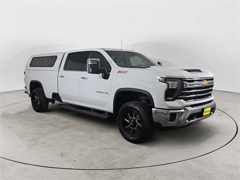 Used 2024 Chevrolet Silverado 2500 LTZ w/ LTZ Convenience Package image 7