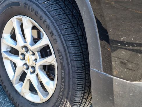 Used 2019 Chevrolet Traverse LT image 44