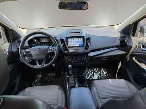 Used 2018 Ford Escape SE w/ SE Sport Appearance Package FWD image 35