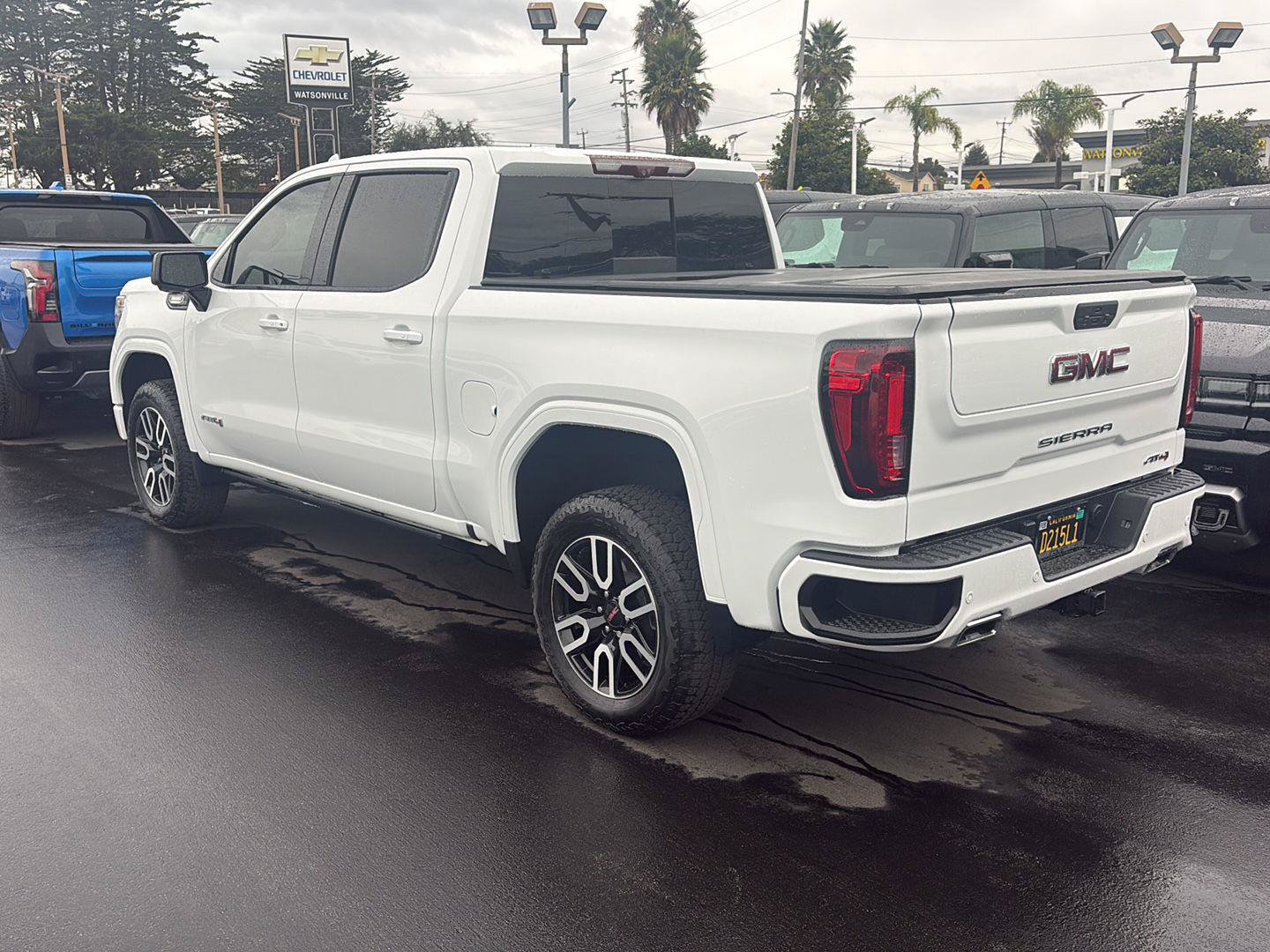 Used 2021 GMC Sierra 1500 AT4 w/ AT4 Premium Package AWD/4WD image 6
