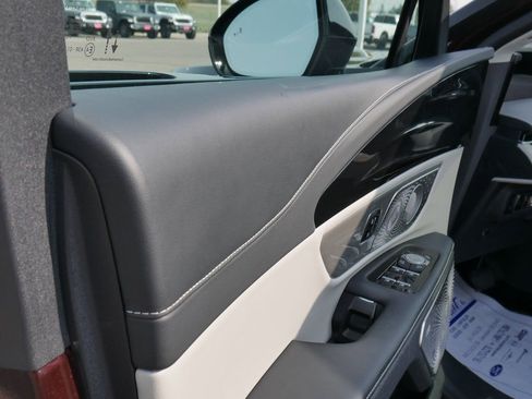 Used 2024 Lincoln Nautilus Reserve w/ Equipment Group 203A image 76