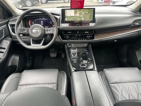 Certified 2024 Nissan Rogue Platinum AWD/4WD image 22