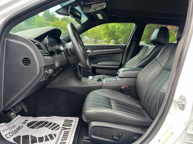 Used 2019 Chrysler 300 S w/ S Model Appearance Package RWD image 12