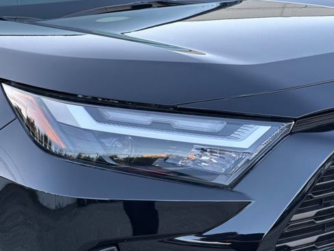 New 2025 Toyota RAV4 XLE image 31