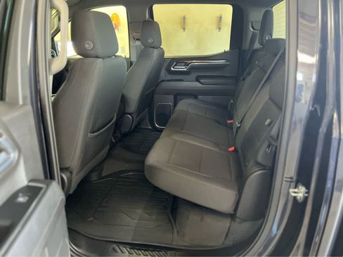 Used 2023 GMC Sierra 1500 Elevation image 23