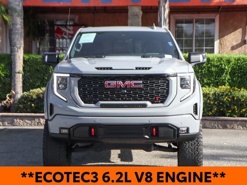 Used 2024 GMC Sierra 1500 AT4 w/ Technology Package AWD/4WD image 3