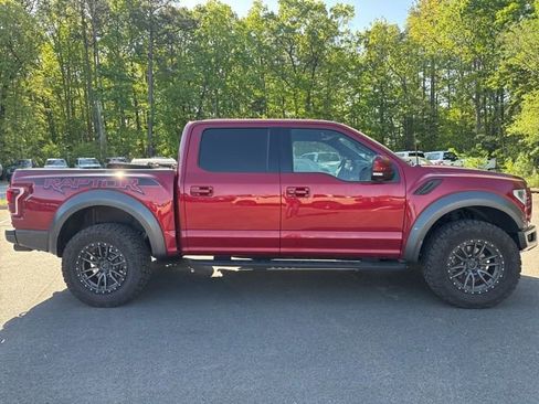 Used 2018 Ford F150 Raptor w/ Equipment Group 802A Luxury image 6
