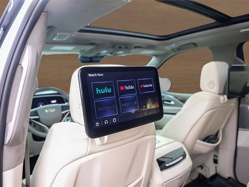 Certified 2023 Cadillac Escalade ESV Premium Luxury Platinum image 28