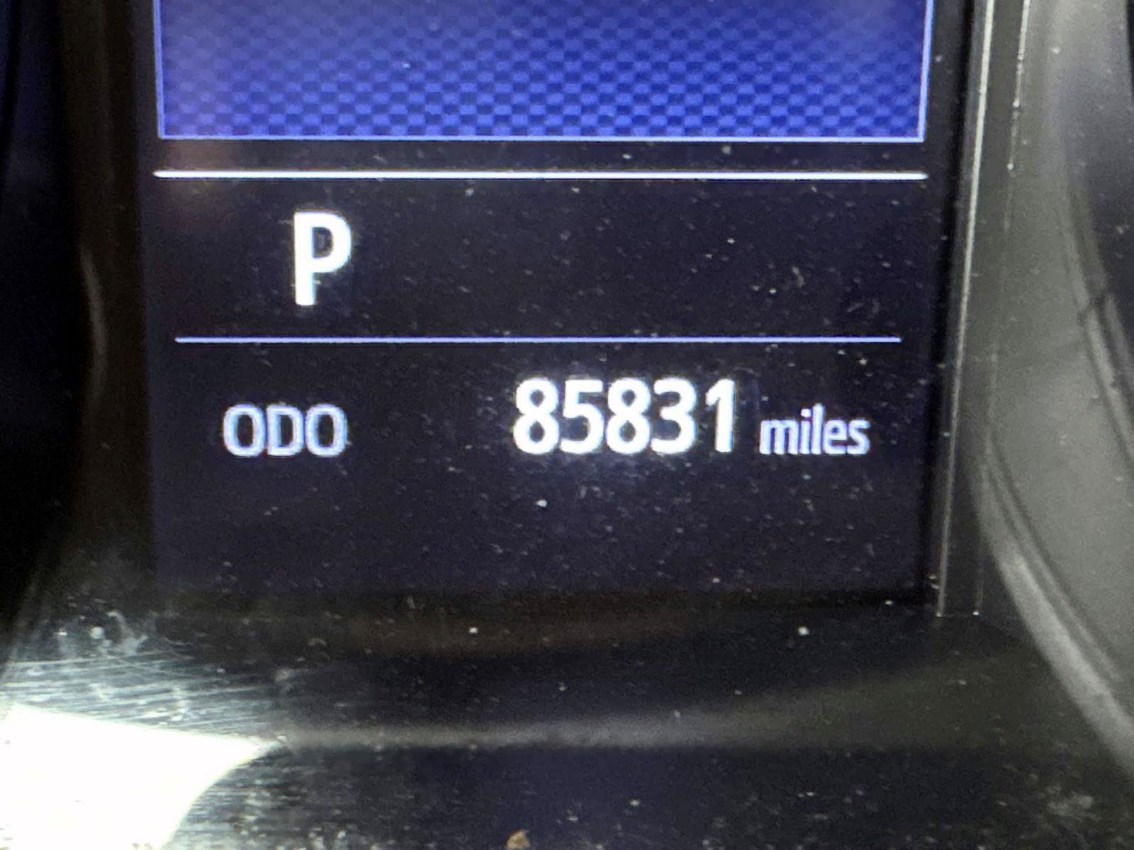 Used 2019 Toyota C-HR XLE FWD image 29