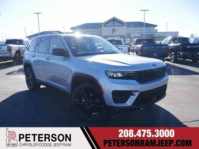 New 2025 Jeep Grand Cherokee Altitude