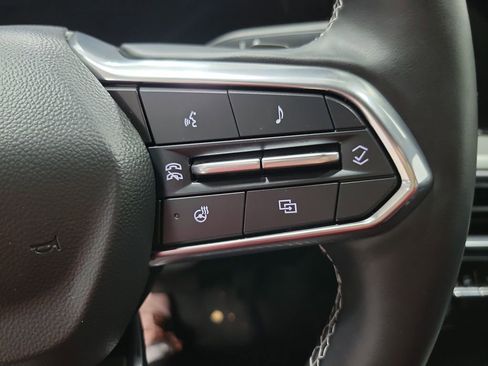 Used 2024 Chevrolet Traverse LT image 35