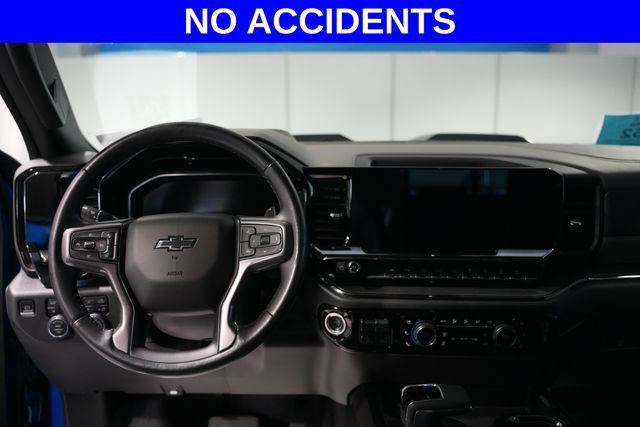 Used 2023 Chevrolet Silverado 1500 ZR2 w/ Technology Package AWD/4WD image 2