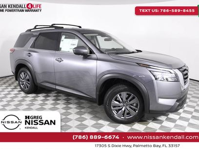 New 2024 Nissan Pathfinder SV w/ SV Premium Package