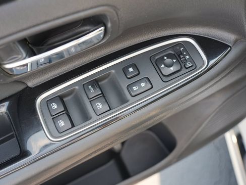 Used 2018 Mitsubishi Outlander GT AWD/4WD image 15