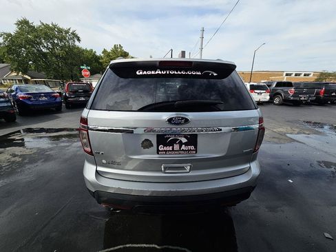 Used 2015 Ford Explorer XLT AWD/4WD image 9