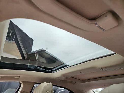 Used 2016 Mercedes-Benz S 550 Sedan image 16