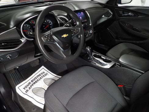 Used 2019 Chevrolet Malibu LS FWD image 9