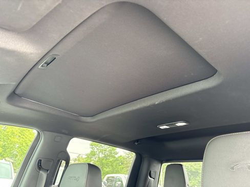 Used 2021 GMC Sierra 1500 AT4 w/ AT4 Premium Package AWD/4WD image 17