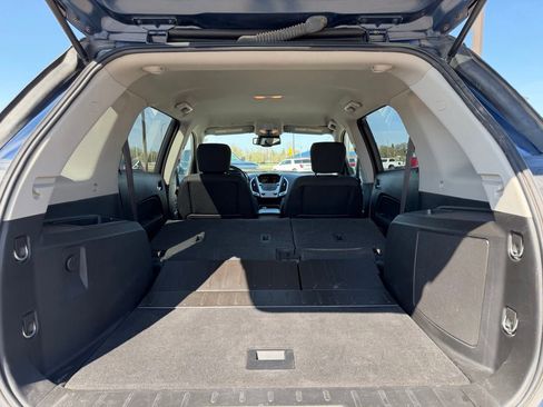 Used 2017 GMC Terrain SLE w/ Convenience Package AWD/4WD image 10