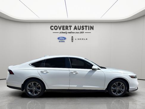 Used 2024 Honda Accord EX image 6