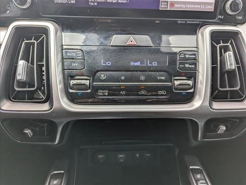 Used 2022 Kia Sorento EX FWD image 20