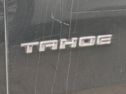 Used 2021 Chevrolet Tahoe LS RWD image 2