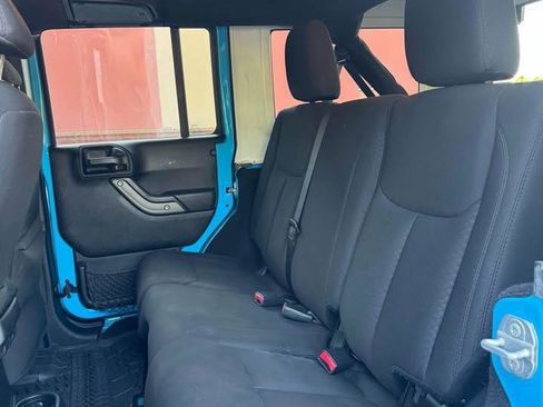 Used 2017 Jeep Wrangler Unlimited Sport w/ Quick Order Package 24S AWD/4WD image 9