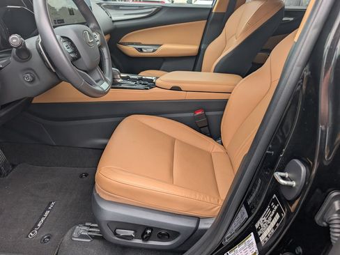 Used 2025 Lexus NX 250 FWD w/ Cold Area Package image 12