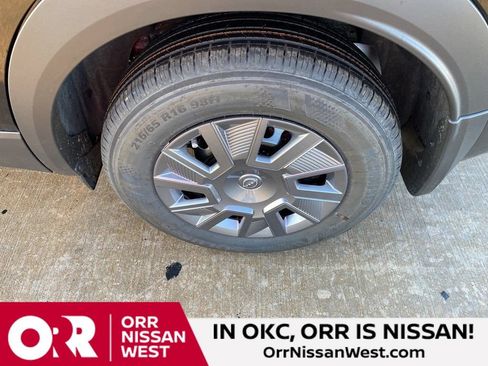New 2026 Nissan Kicks S FWD image 9
