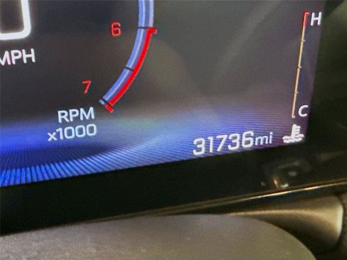 Used 2025 Chevrolet TrailBlazer LT w/ LT Cold Weather Package AWD/4WD image 6