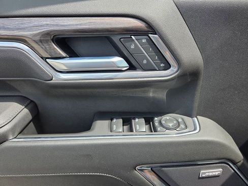 Certified 2025 Chevrolet Silverado 3500 LTZ w/ LTZ Convenience Package image 24