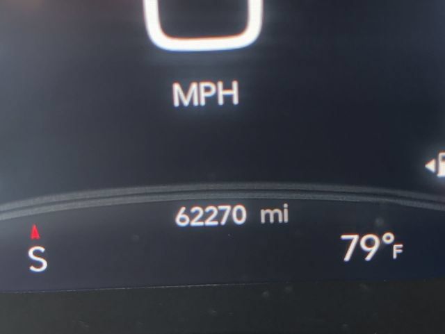 Used 2024 Chrysler Pacifica Touring-L FWD image 14