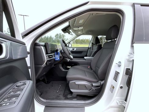 New 2026 Hyundai Santa Fe SE AWD/4WD image 11