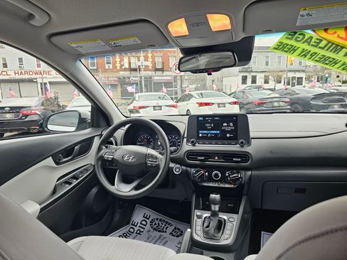 Used 2023 Hyundai Kona SEL AWD/4WD image 16