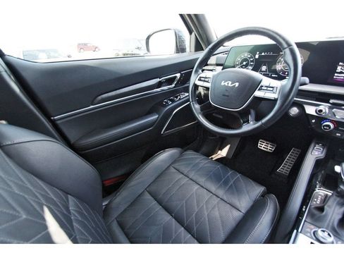 Certified 2024 Kia Telluride SX X-Line AWD/4WD image 9