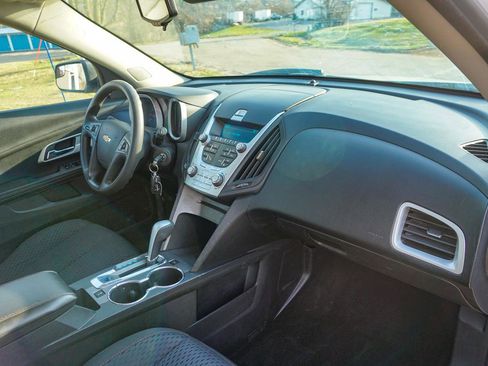 Used 2013 Chevrolet Equinox LS image 21