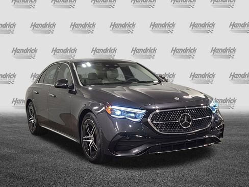 New 2026 Mercedes-Benz E 350 4MATIC Sedan image 2