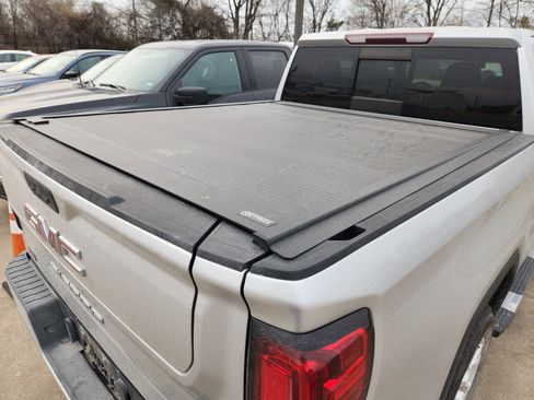 Used 2019 GMC Sierra 1500 SLT w/ SLT Premium Package image 10