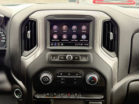 Used 2022 Chevrolet Silverado 1500 Custom AWD/4WD image 27