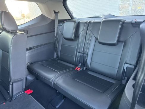 Used 2021 Volkswagen Atlas SE image 11