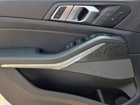 Used 2024 BMW X5 sDrive40i image 22