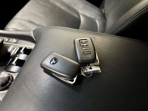 Used 2018 Lexus LX 570 4WD w/ Luxury Package image 47