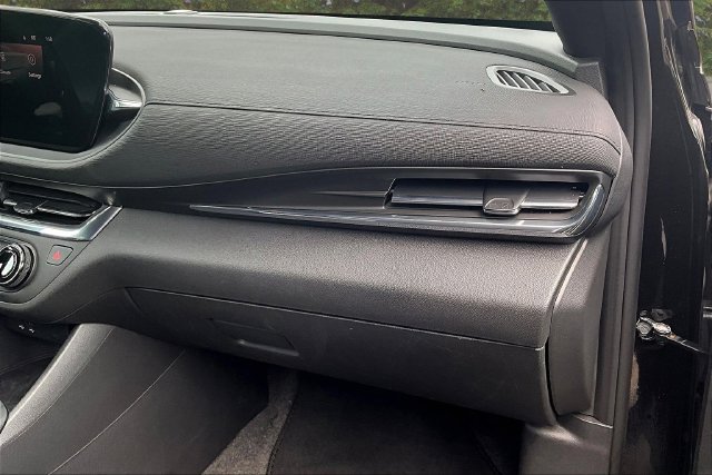 Used 2025 Buick Envista Preferred FWD image 26