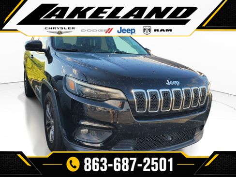 Used 2021 Jeep Cherokee Latitude Lux FWD image 1