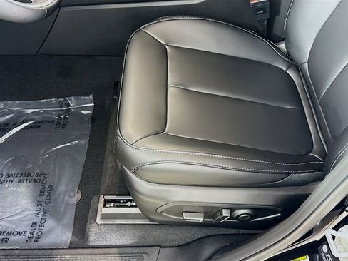 New 2025 Jeep Grand Cherokee Limited image 19