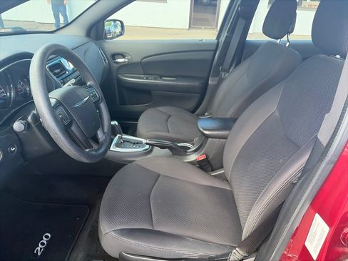 Used 2014 Chrysler 200 LX FWD image 10