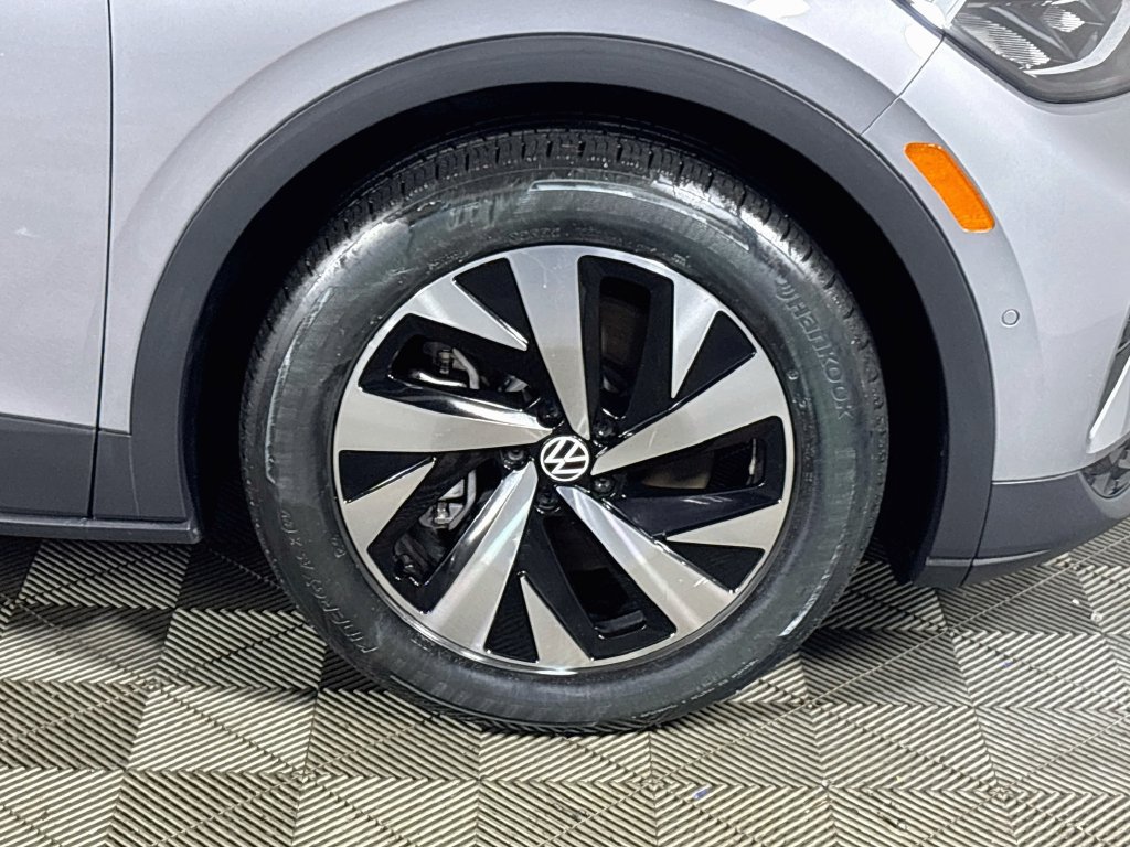Used 2024 Volkswagen ID.4 2WD image 24
