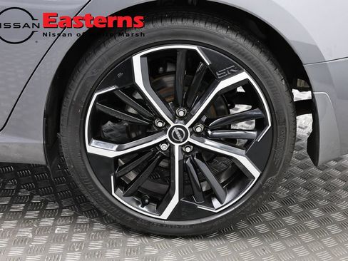 Used 2024 Nissan Altima 2.5 SR FWD image 24