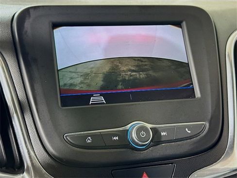 Used 2020 Chevrolet Equinox LS w/ LS Convenience Package image 11