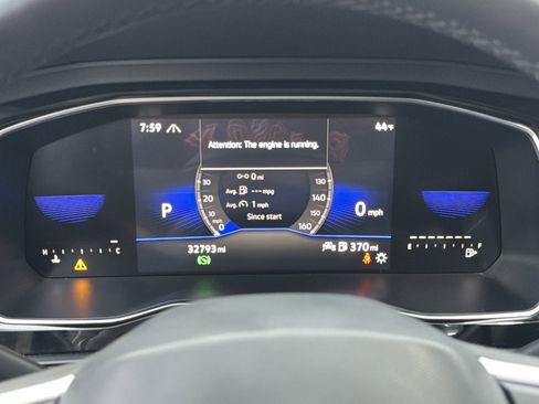 Used 2023 Volkswagen Jetta SE image 27